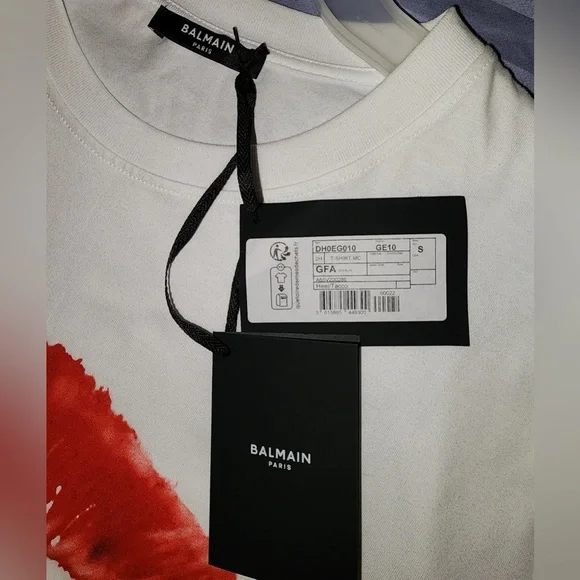 BALMAIN Kiss Printed Logo Relaxed T-Shirt - Picture 9 of 9